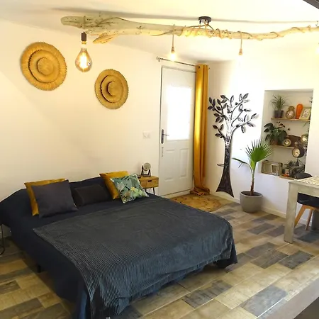 2 Personnes A Appartement *