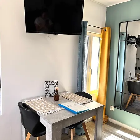 Apartmán , 1, Confortable Et Calme Au Millieu Des Vignes Moussan