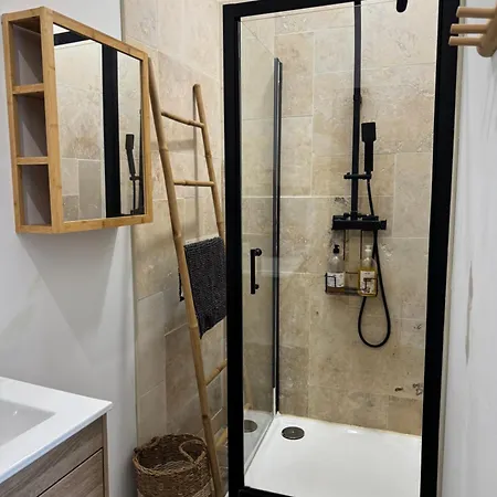 , 1, Confortable Et Calme Au Millieu Des Vignes Apartmán *